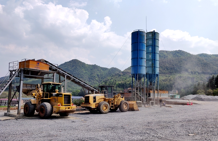 攸縣大中修S333項目水穩(wěn)拌合站建設(shè)圓滿完成